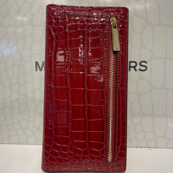 MICHAEL KORS Carson Large Snap Crocodile Embossed Bifold Wallet
Cherry 
NWT - Picture 11 of 16